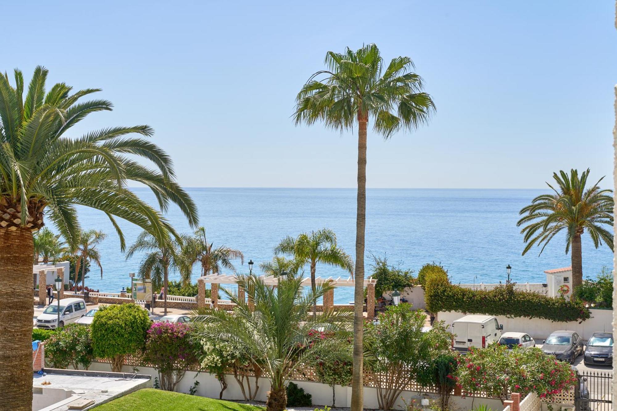 Carabeo 19 Apartment Nerja Luaran gambar